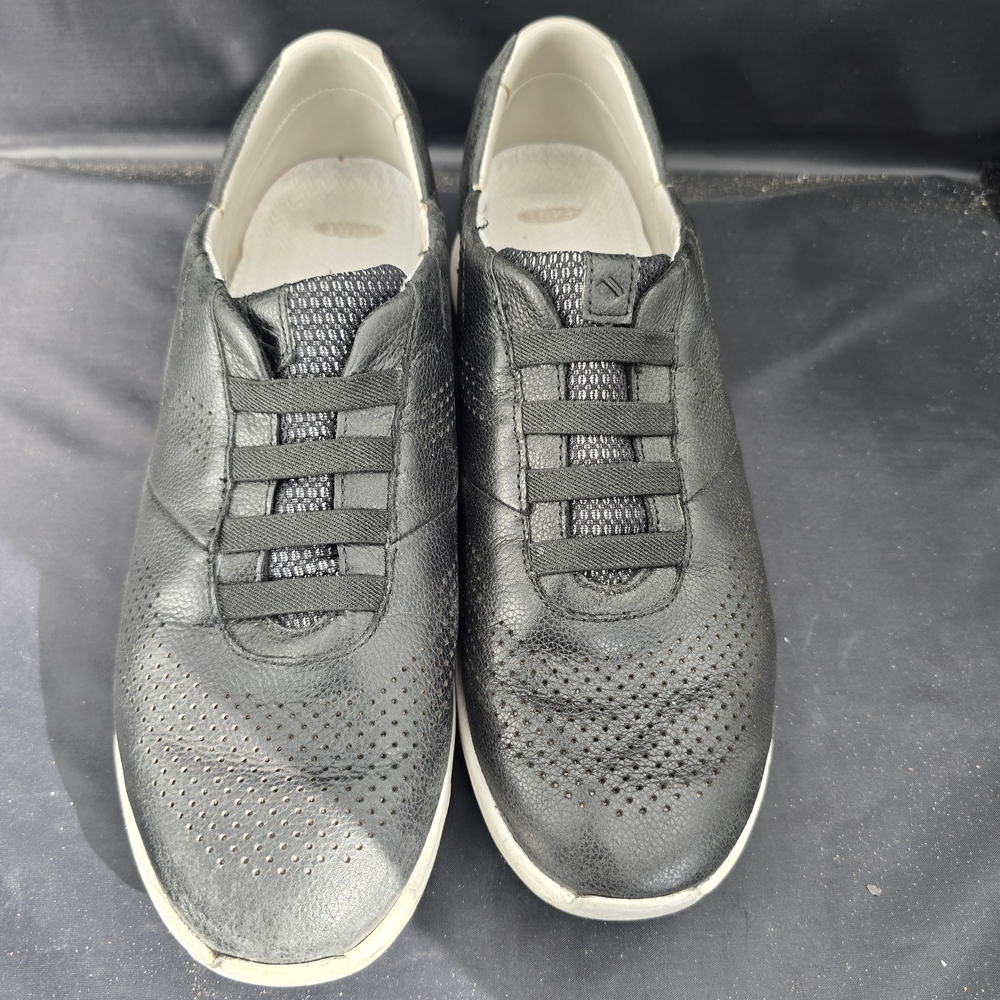 Men's Black Perforated Sneakers